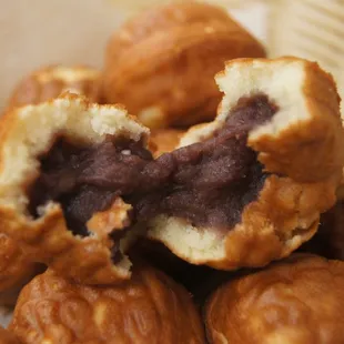 "Hodu-Gwaja" Sweet pastry with filling