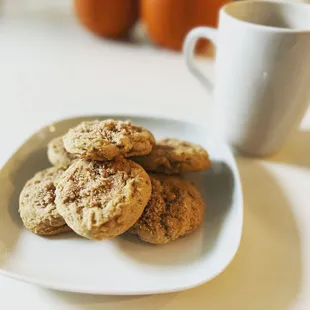 Coffee cake cookie with streusel topping