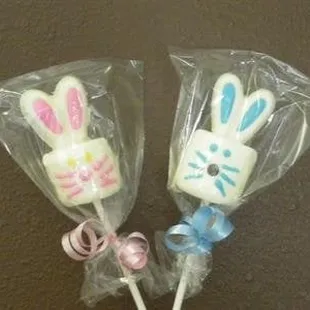 Cute lil marshmellow bunnies
