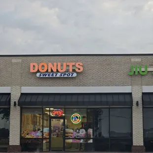 the front of a donut shop