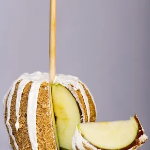 Apple pie caramel apple