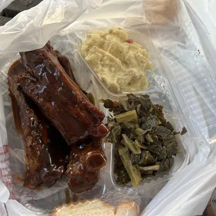 Bbq ribs, potato salad, greens