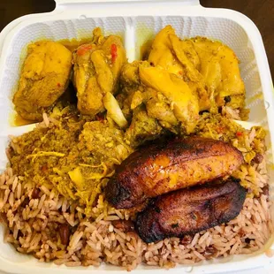Curry Chicken with Rice and Beans