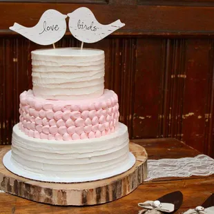 Love Birds Wedding Cake