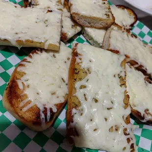 Cheese bread (2 orders)