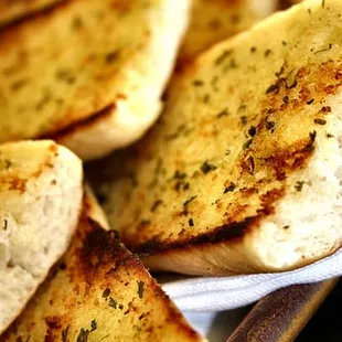 garlic bread on a plate
