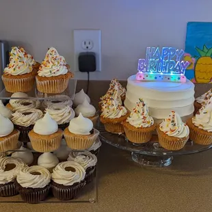 Smash cake &amp; cupcakes for 1st birthday (all gluten free)