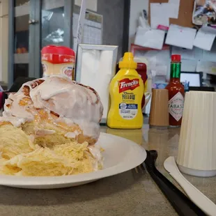 Damned fine cinnamon roll.