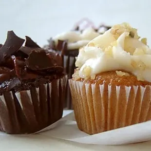 Mini chocolate and mini carrot