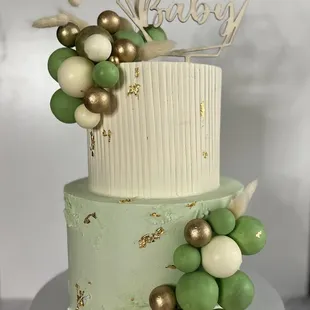 Baby shower cake