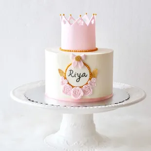 Eggless butterscotch princess cake