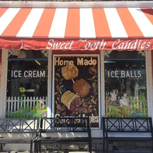 the front of a store