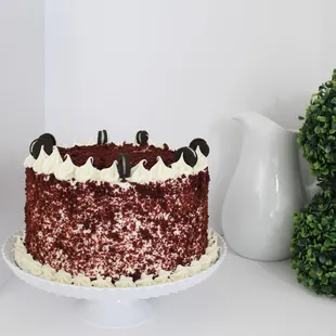 "Cruella Deville" - Red velvet Oreo