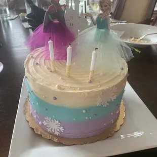 a frozen princess birthday cake