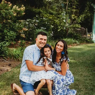 Family session at botanical gardens