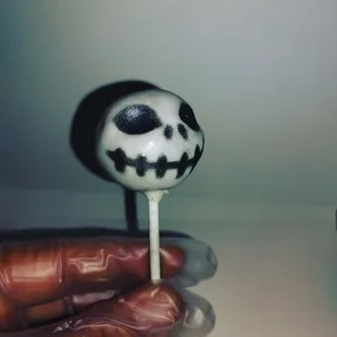 Jack skellington everybody loves Jack the pumpkin King cake pop