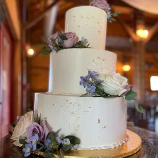 a three tiered wedding cake