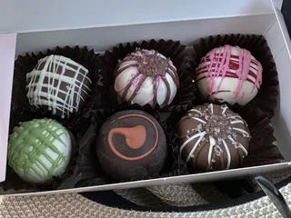 Simply Sweet By Margarete Bakery/chocolates