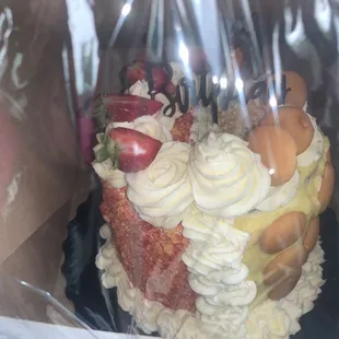 Strawberry Crunch/ Banana Pudding cake