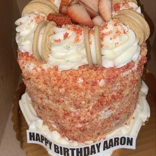 Strawberry Crunch Cake