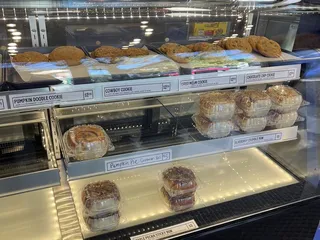 Michael's Bakeshop