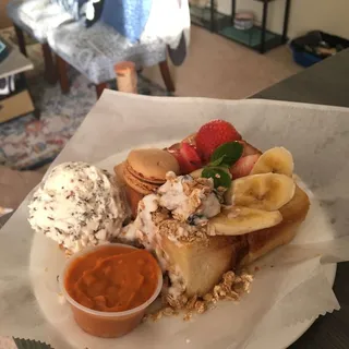 Thai Tea Toast Special