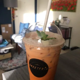 Thai iced Tea with Pandan Float