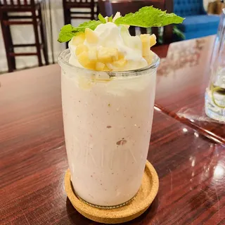 Banana Yoghurt Frozen Drink