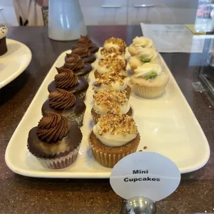 How many minis do you want?