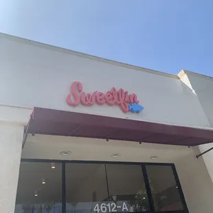 The great new Sweetfin in Belmont Shore!