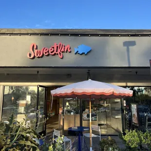 Sweetfin from the outside