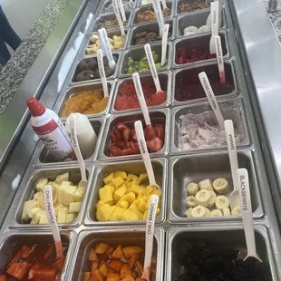 First toppings bar section.