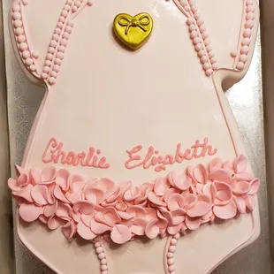a baby shower cake