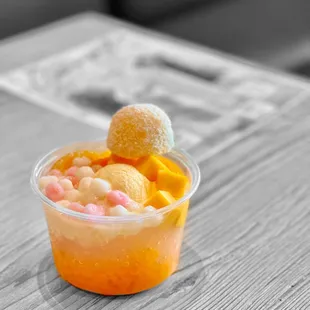 Mango pomelo sago with mango mochi | ig: eats.w.eva