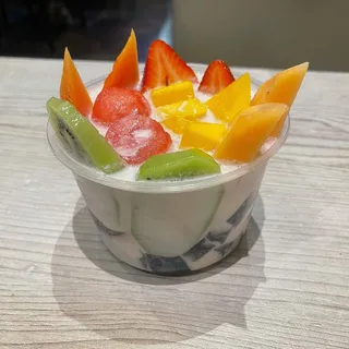 G1. Mixed Fruits Grass Jelly With Coconut Milk G1. ()