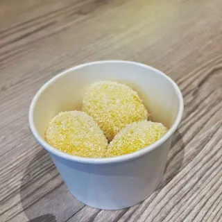 M3. Mango Mochi (3Pcs) M3. ()