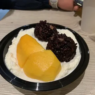 V11. Thai Black Glutinous Rice & Mango With Vanilla Frost V11.