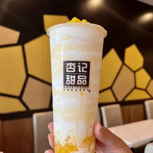 Mango milkshake