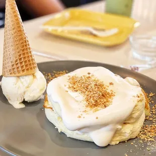 Japanese pancake with ice cream