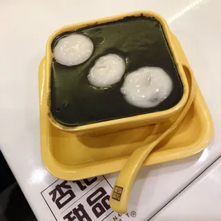 Sesame Soup with Sea Salt Cream