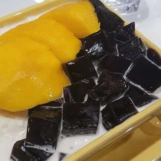 Mango and Grass Jelly with Vanilla Frost