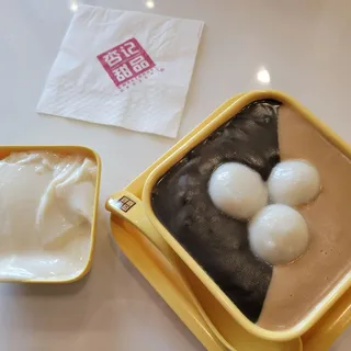 Sesame and Almond Soup