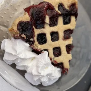 Mixed berry pie
