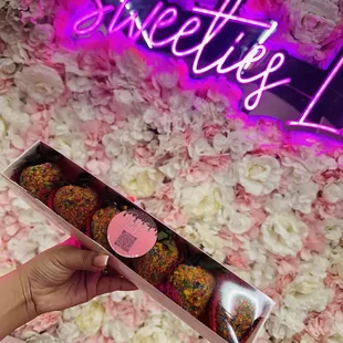 Assorted box / fruity pebbles