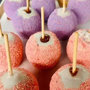 Caramel apples
