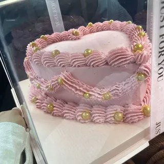 Classic Vanilla Chiffon Cake