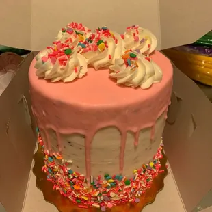 Funfetti Cake. Too good!