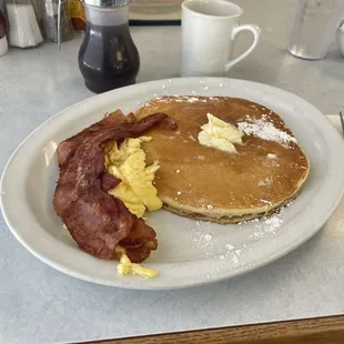 Mini Breakfast 3.  1 Pancake. 2 Bacon. 1 egg.
