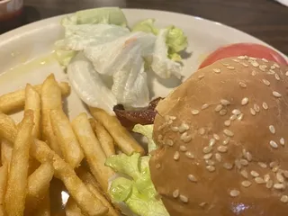 Mama Lou's Restaurant