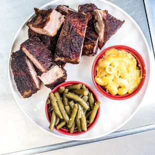 Pork Rib Tips, Green Beans and Macaroni &amp; Cheese
